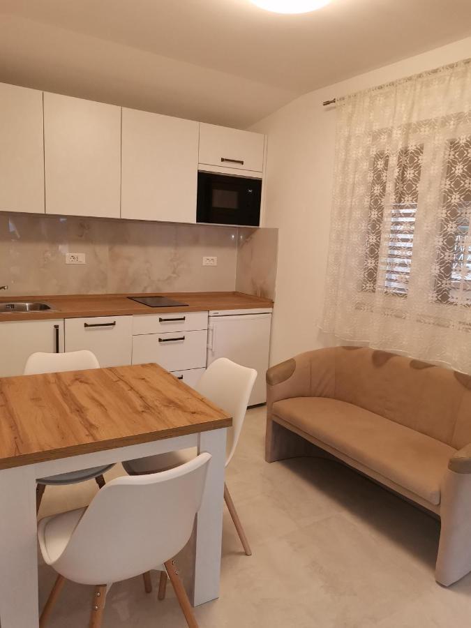 Apartment Luka Makarska Buitenkant foto